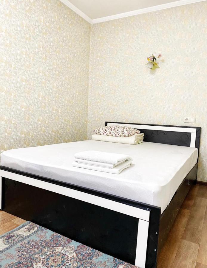 Apartments Ahmetova 4 21 Almaty Ngoại thất bức ảnh